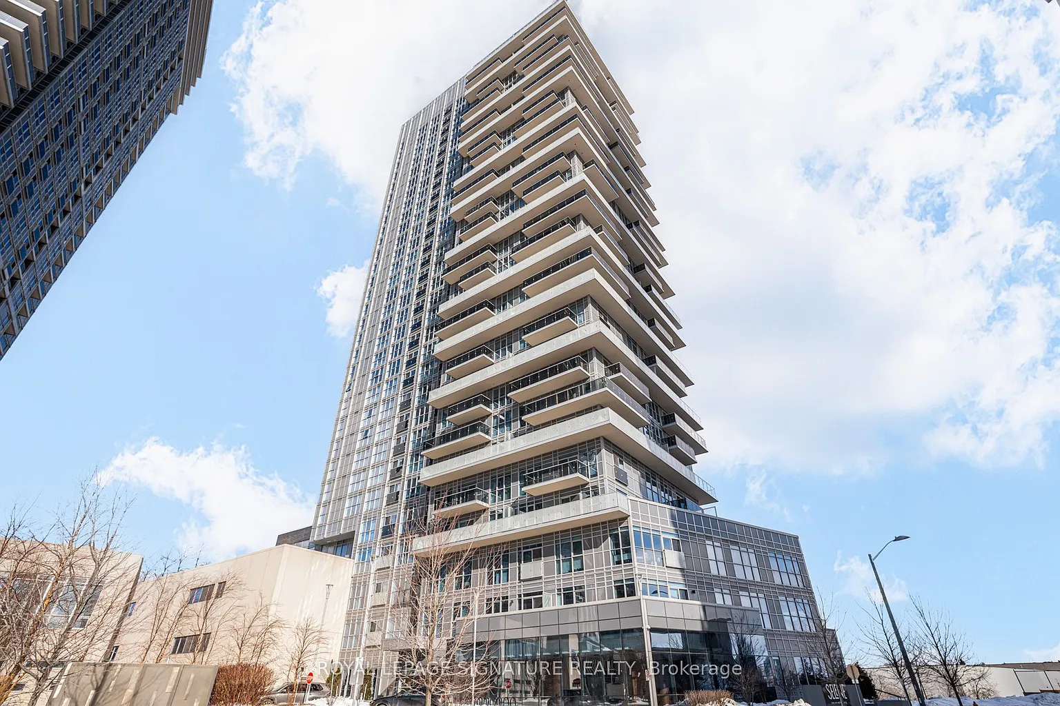 225 Village Green Sq #Penthouse 05 photo 1