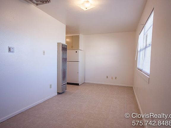 3rd image of 316 Axtell St APT 3