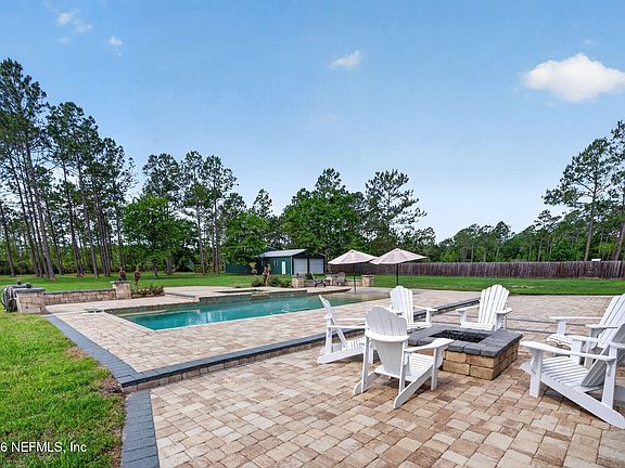 5th image of 6067 WAR ADMIRAL Road