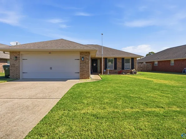 245 Fields Pond Dr, Madison, AL 35756