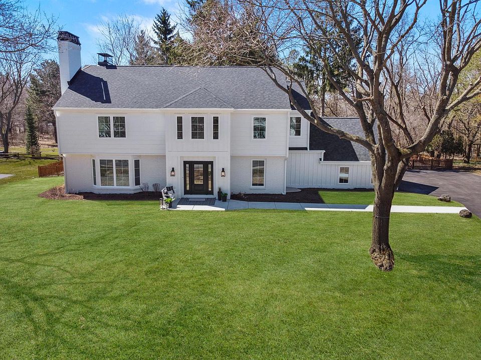 9629 North Valley Hill DRIVE, Mequon, WI 53092 Zillow