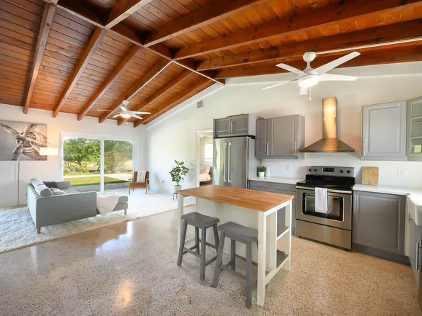 287 N Airport Dr, Summerland Key, FL 33042