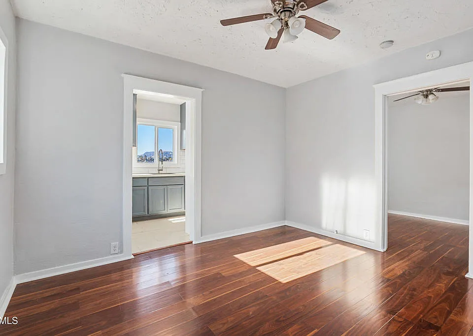 1488 W Sunset Blvd #1486