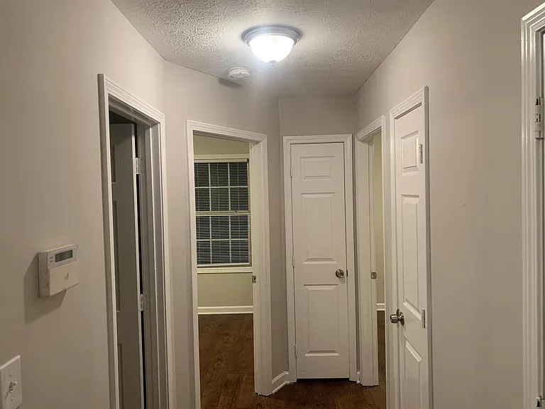 131 Sanders Walk — Photo 11