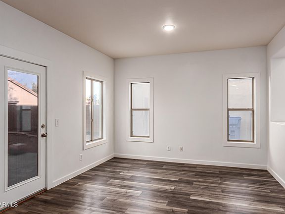 3rd image of 920 S TUCANA Lane