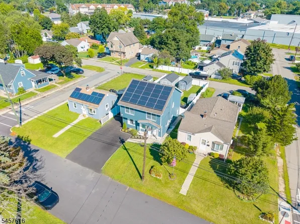 24 Park Ave, Wanaque Boro, NJ 07420