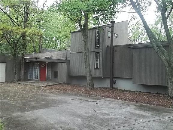 2nd image of 4609 Riverview Ave