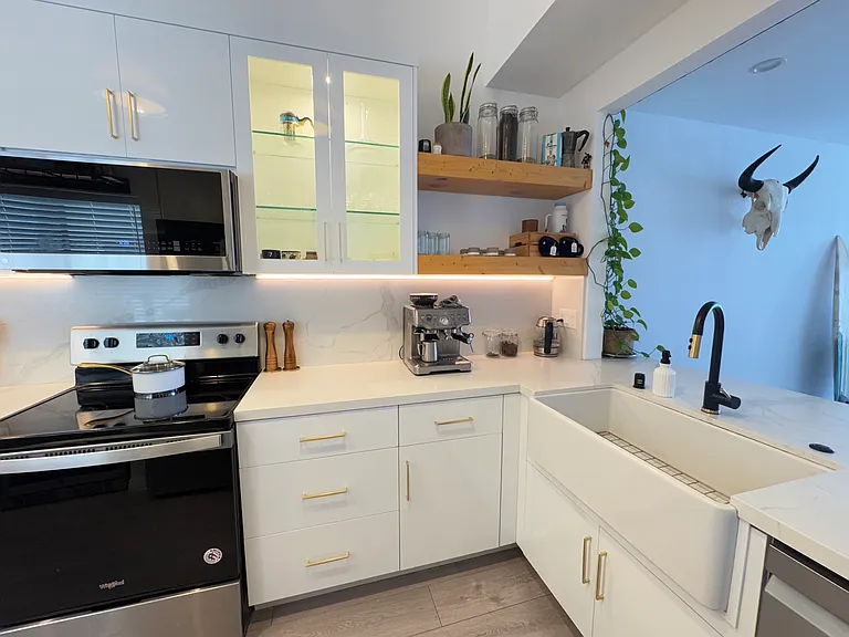 1900 Vine St #303 — Photo 6