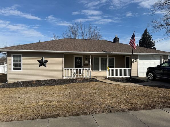 704 E Pleasant Valley St