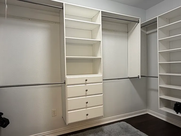 2305 Worthington St #102 — Photo 10