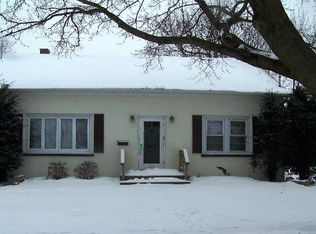 425 S Main St, Montgomery, IL