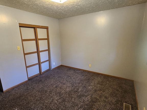 4th image of 2125 N 4th St
