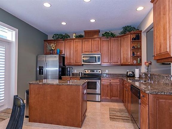 5th image of 206 Aberdeen Pond Dr