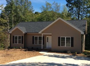 2341 Regency Dr, Randleman, NC 27317