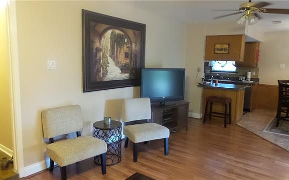 4th image of 4625 Hanover Dr