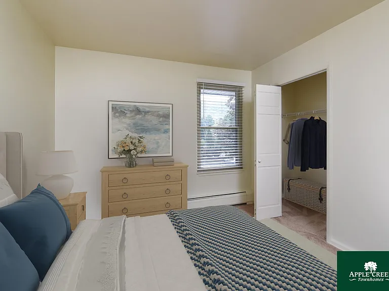 Apple Creek Townhomes — Photo 9