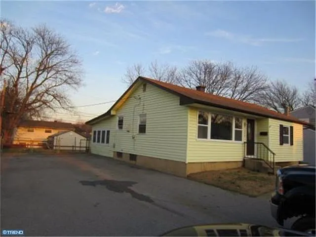 3 bed, 1550 sqft, $2,550 — Photo 4