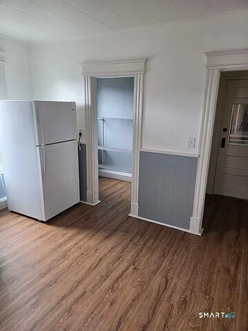 19 Sprague St — Photo 3