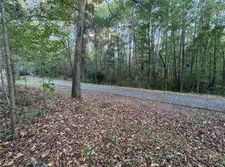 1584 River Rd, Valley, AL 36854