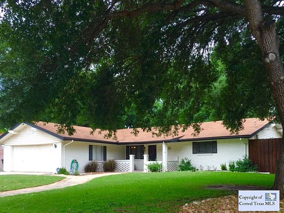 2nd image of 606 S Creek Dr