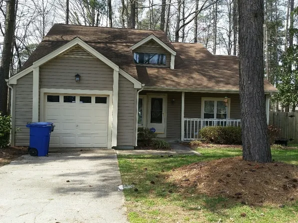 901 Birchwood Ct, Newport News, VA 23608