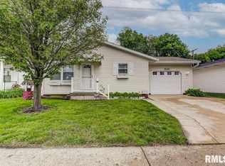 3120 Lakeshire Dr, Springfield, IL 62707