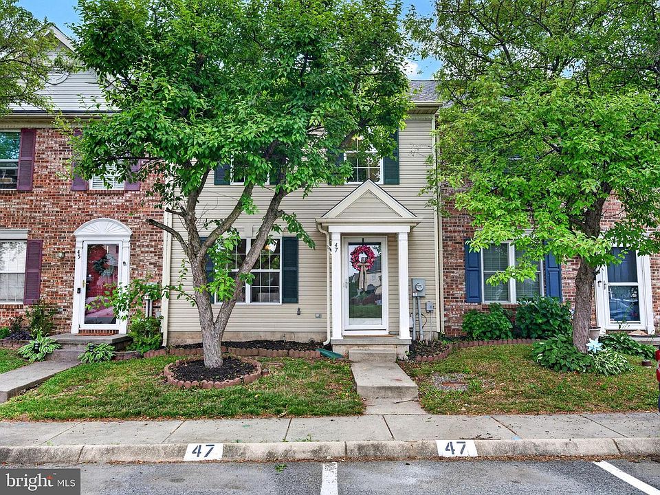 1st image of 47 Oxford Ct