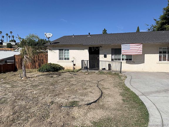 2nd image of 8044 Solana St