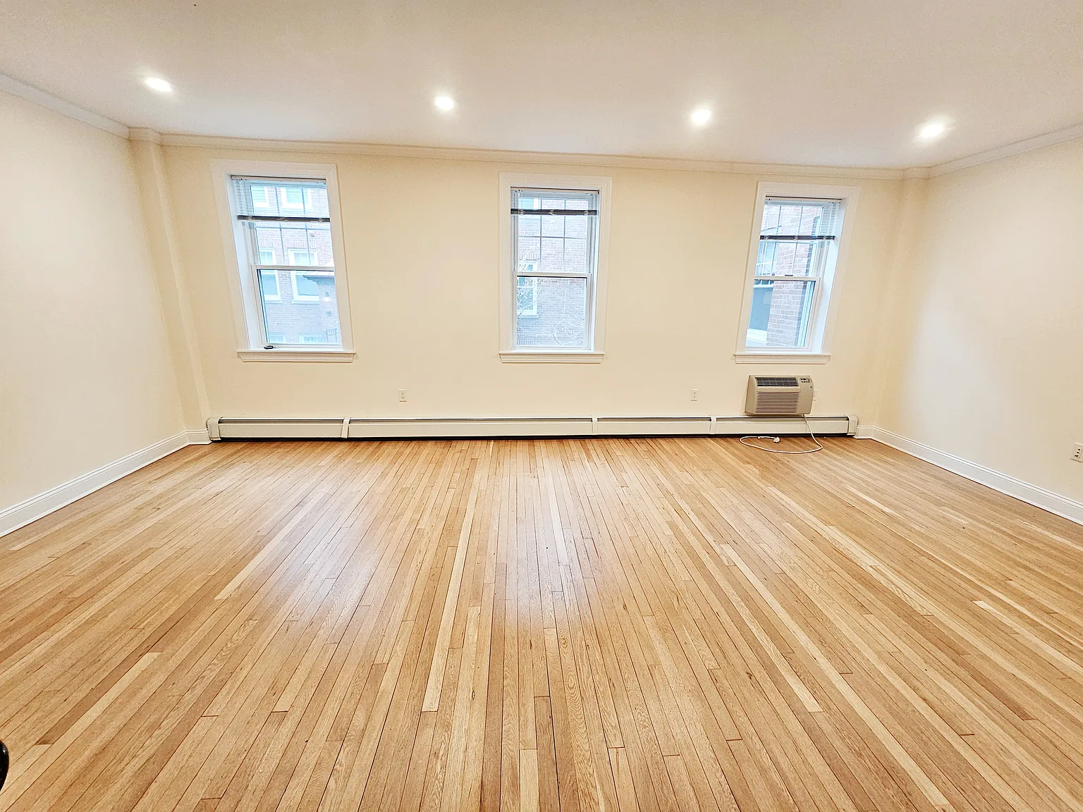 39 Auburn St — Photo 4