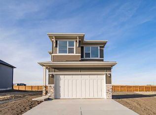 1242 E Chinook Winds Cir SW, Airdrie, AB T4B5S7
