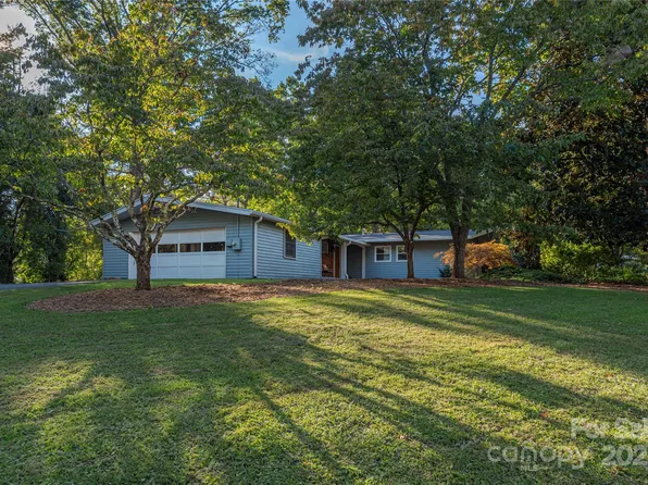 38 Faircrest Rd, Asheville, NC 28804