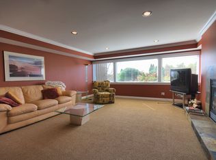 1390 Chartwell Dr, West Vancouver, BC V7S2R5