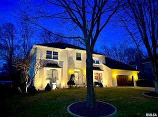 3005 Hedgerow Ln, Springfield, IL 62704