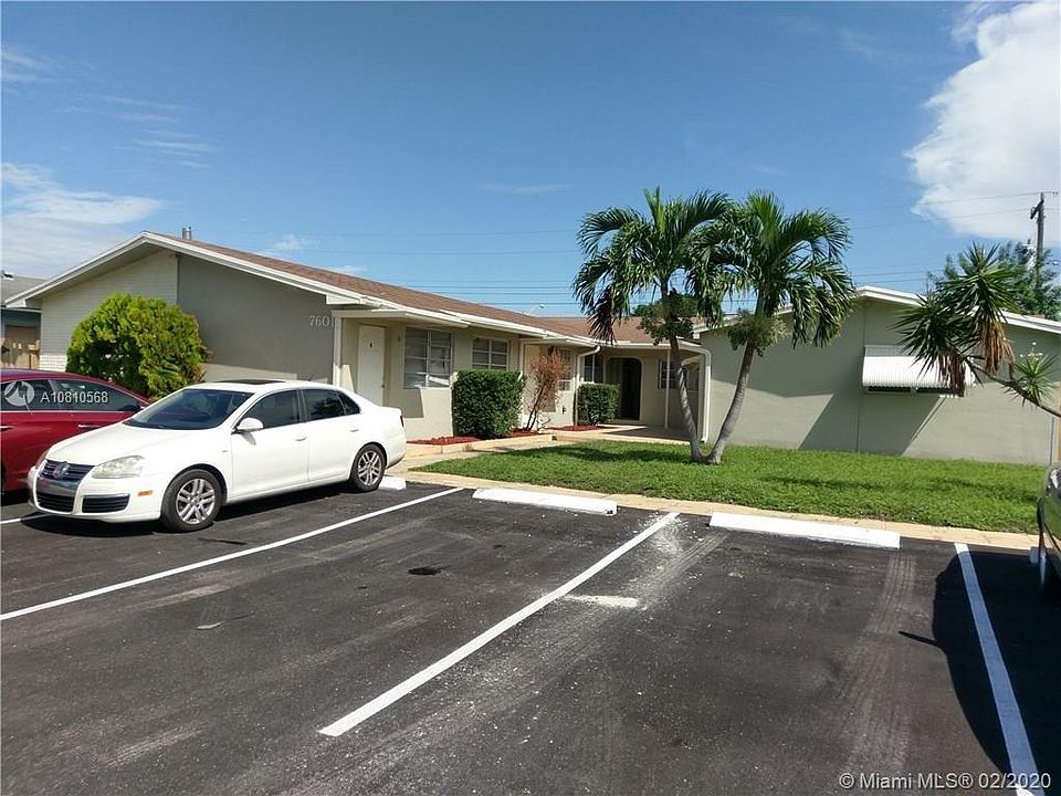 2nd image of 7601 Venetian St APT C