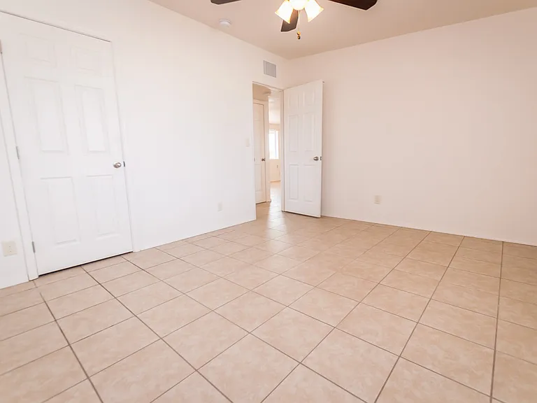 3799 E Foothills Dr — Photo 17