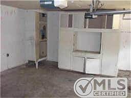 3rd image of 2000 Robinwood Dr