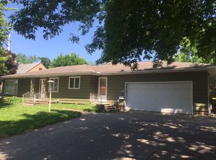 701 1st Ave SW, Wells, MN 56097
