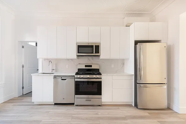 Rented by Corcoran | media 7