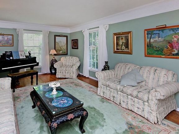 2nd image of 2056 Firethorn Dr