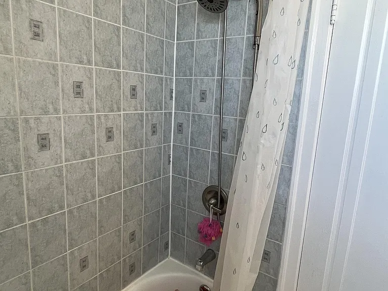 2834 North Lockwood Avenue - 3D — Photo 10