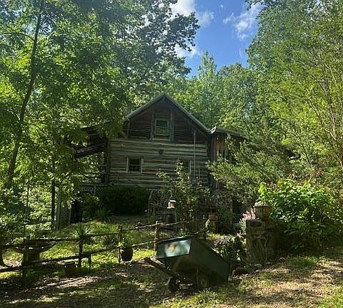 2nd image of 620 Eva Flatwoods Rd