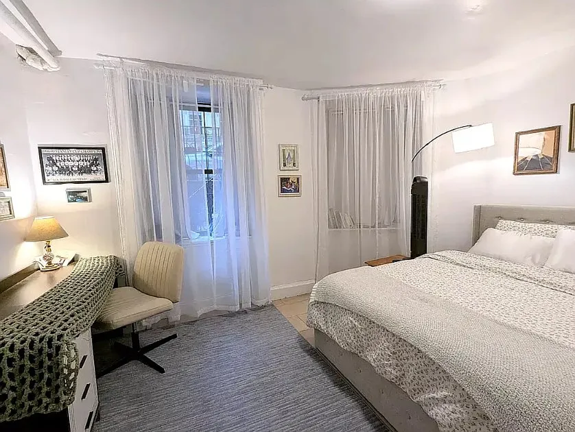 Building Photo - 244 W 101st St #1A