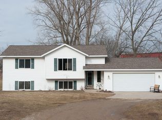 16325 Wildwood Valley Dr NE, Cedar Springs, MI 49319