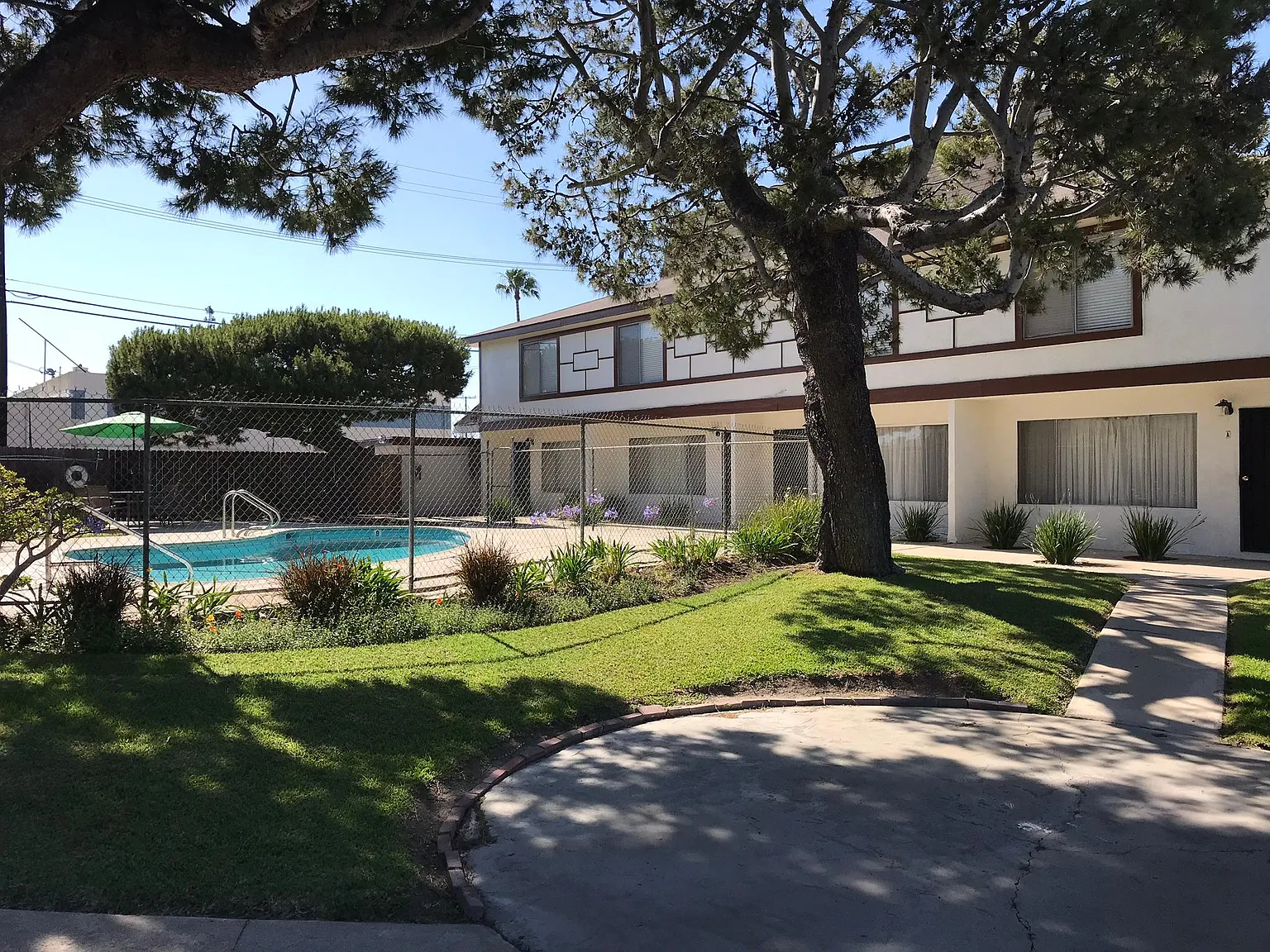 2977 Mendoza Dr — Photo 1