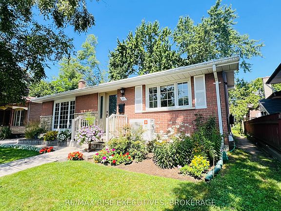 4th image of 61 Conacher Dr