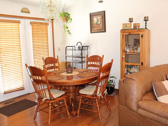 4th image of 11179 Crest Ln