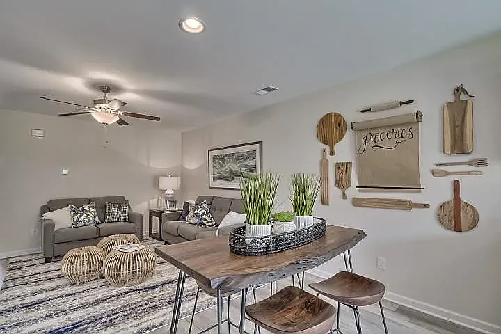 2110 Catlet Ct — Photo 5