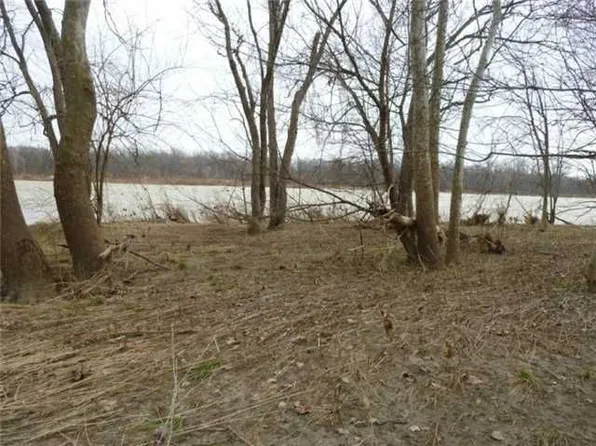 6011 River Rd, Waterville, OH 43566