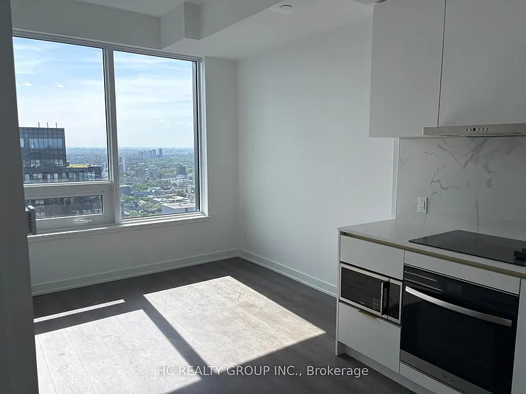 8 Wellesley St W #5201 — Photo 4