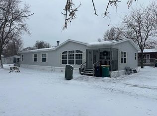 328 Main St, Clinton, MN 56225